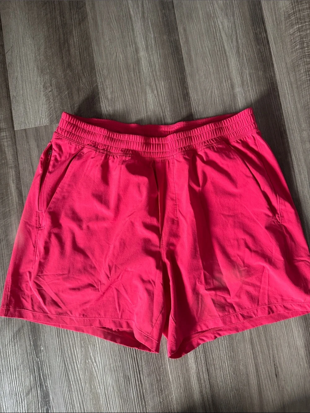 Lululemon Mens Shorts Size large red/pink Breaker Performance Running athletic
